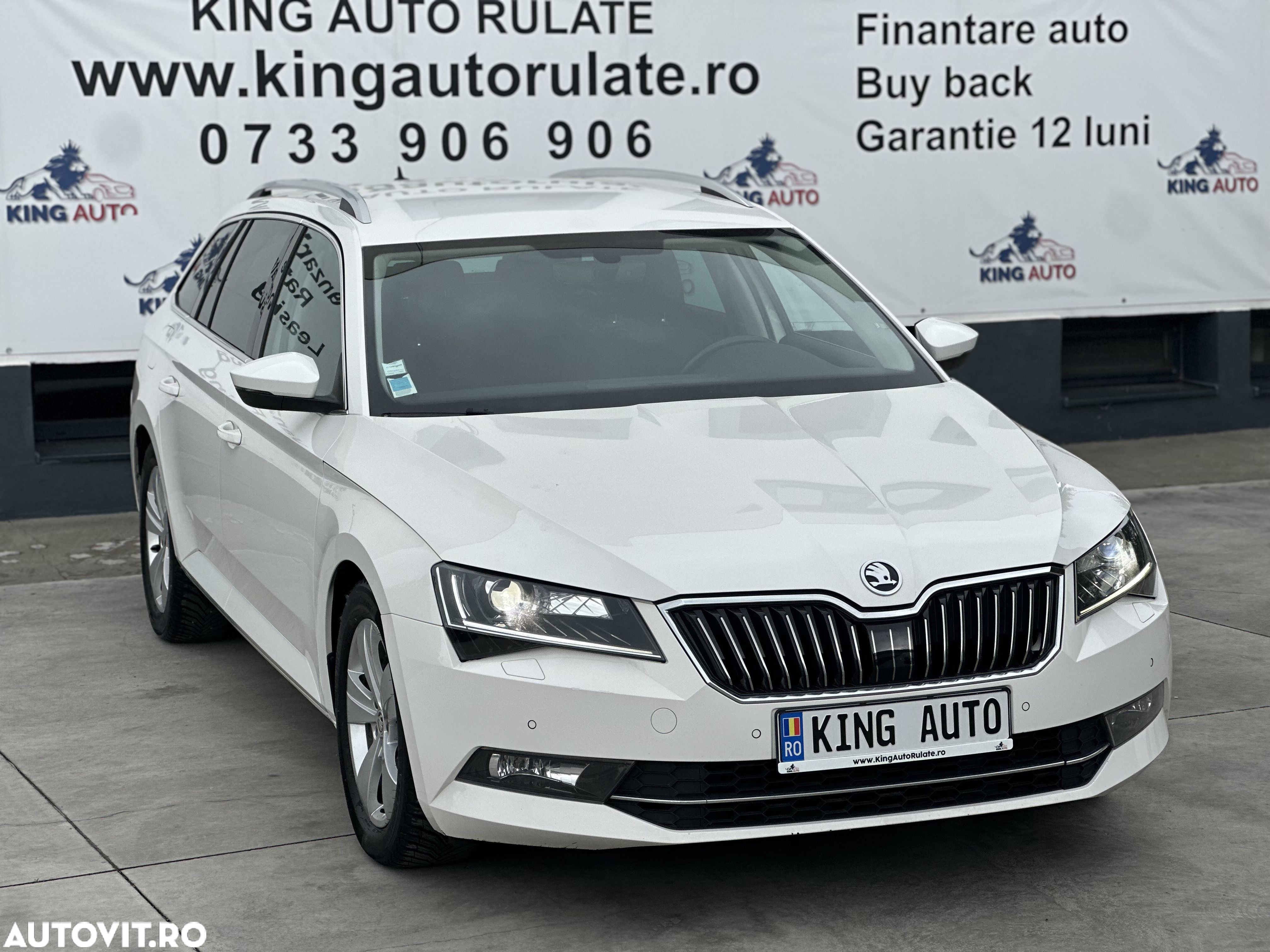 Skoda Superb Combi 2.0 TDI DSG Ambition - 1