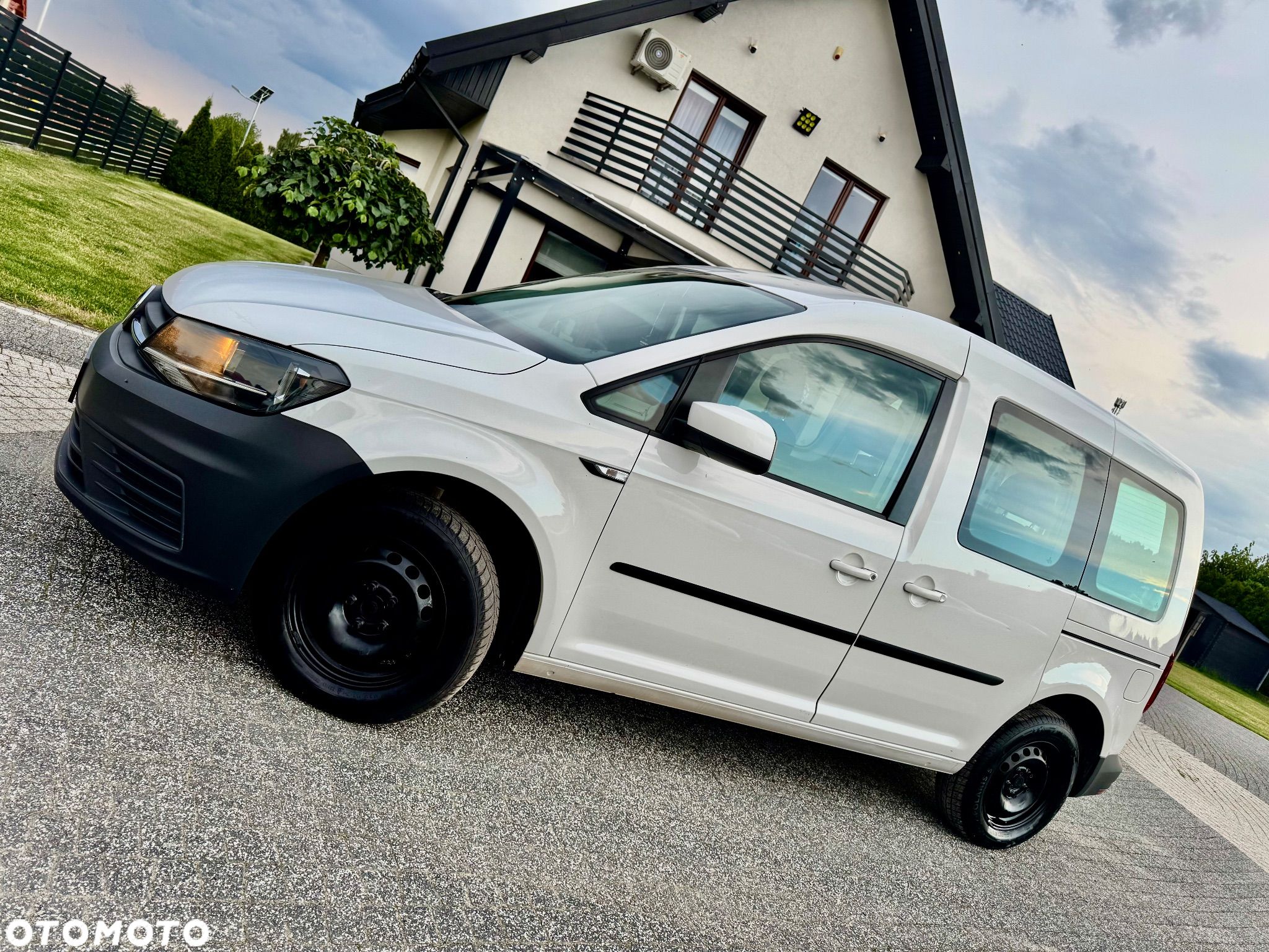 Volkswagen Caddy 2.0 TDI Comfortline - 1