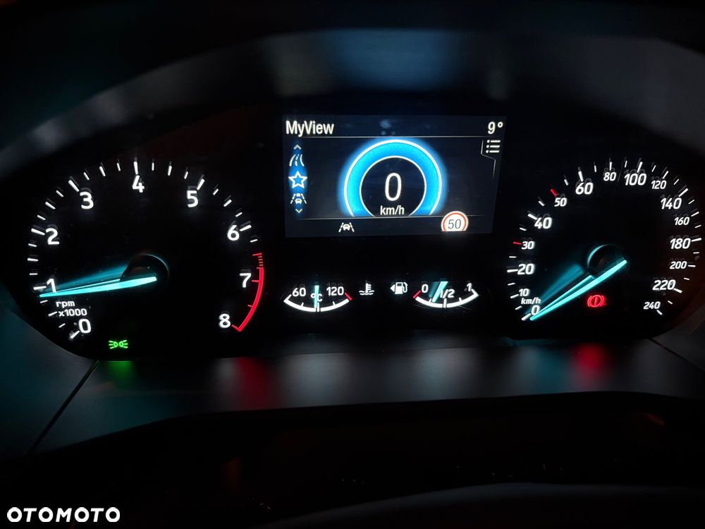 Ford Focus 1.0 EcoBoost Titanium X - 35