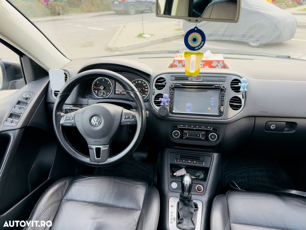 Volkswagen Tiguan 2.0 TDI DPF 4Motion BlueMotion Technology DSG Lounge Sport & Style - 5