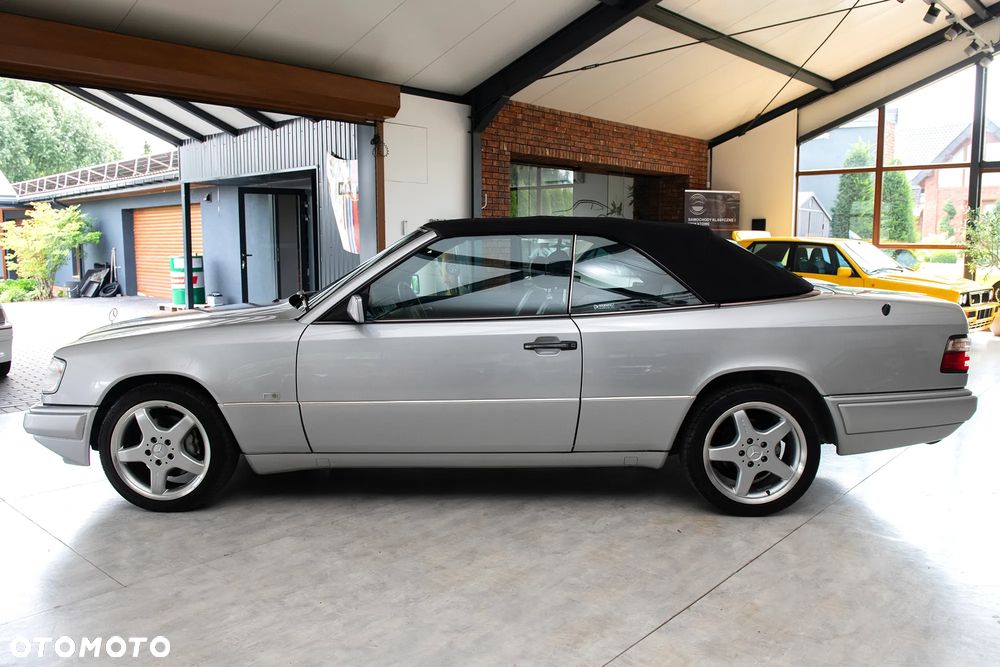 Mercedes-Benz Klasa E - 37