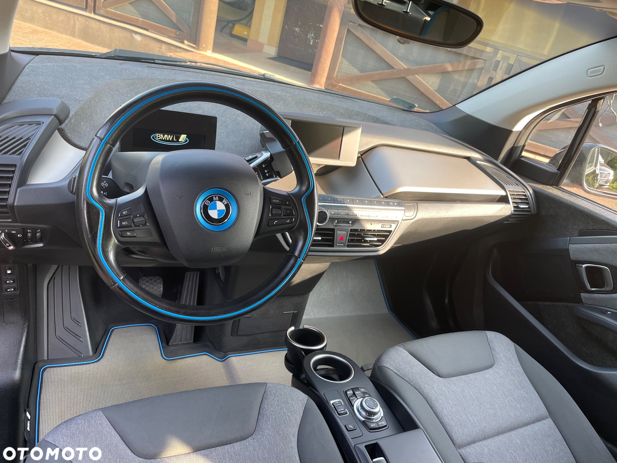 BMW i3 (Range Extender) - 10