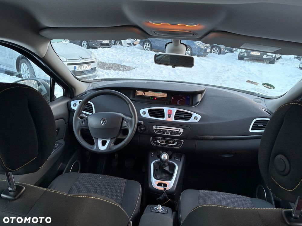 Renault Scenic 1.6 16V 110 Expression - 13