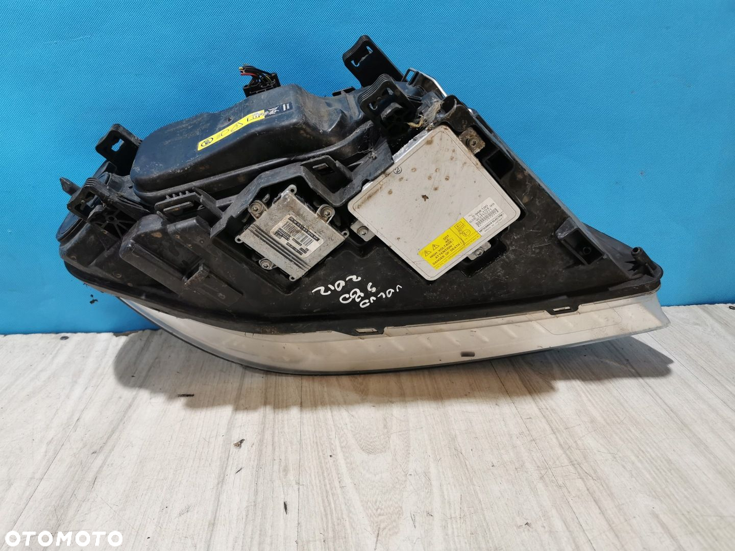 Volvo V70 III S80 II lampa reflektor przód lewa skrętna Xenon kompletna - 2