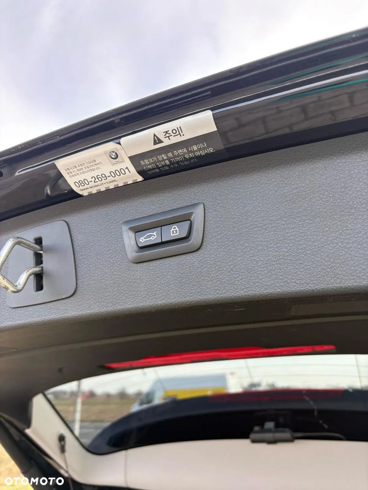 BMW Seria 2 218d - 31