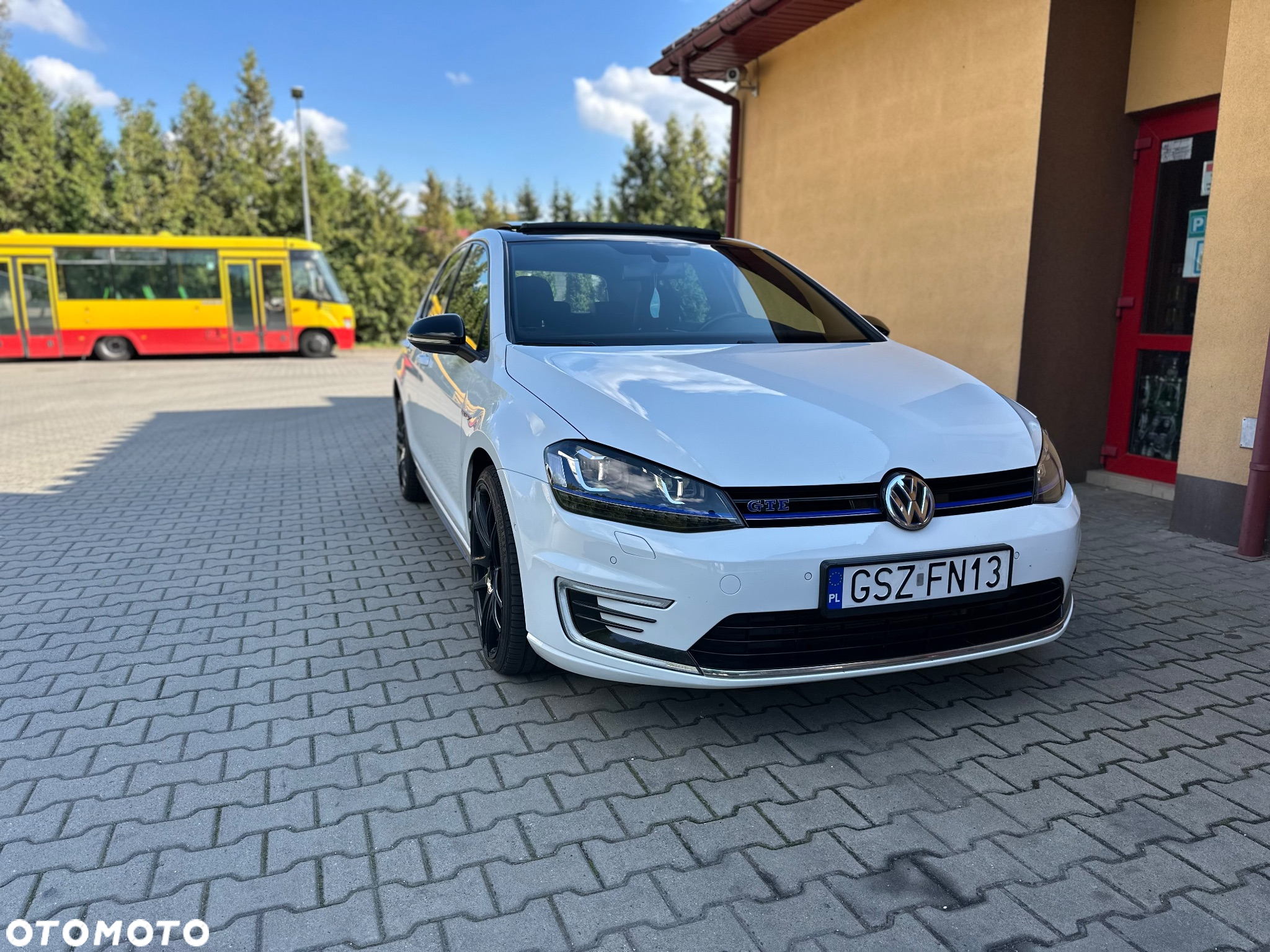 Volkswagen Golf - 17