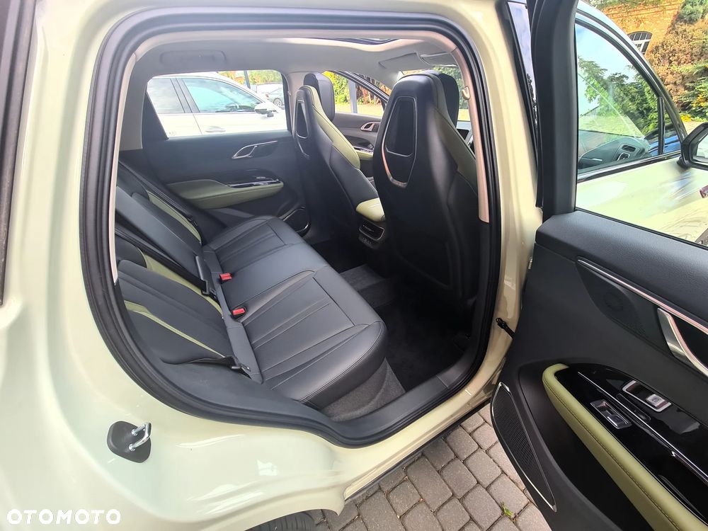 Hongqi HS3 1.5T FWD - 16