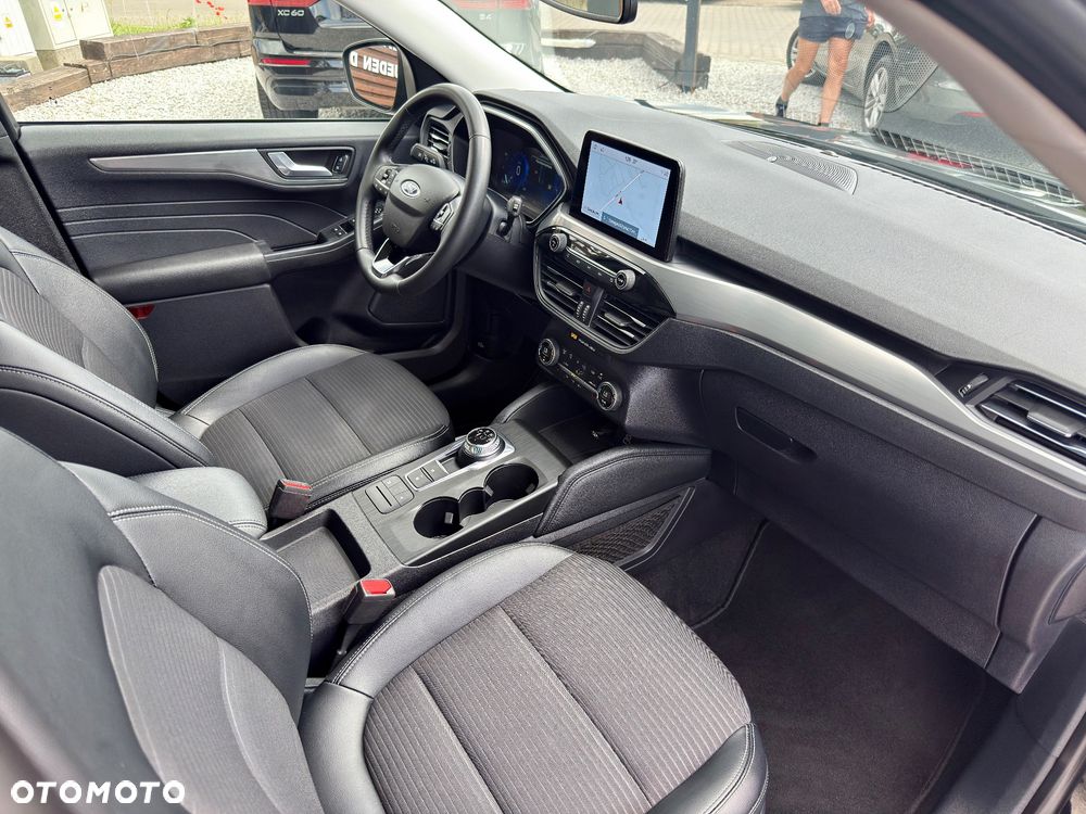 Ford Kuga 2.0 EcoBlue 4x4 TITANIUM X - 17