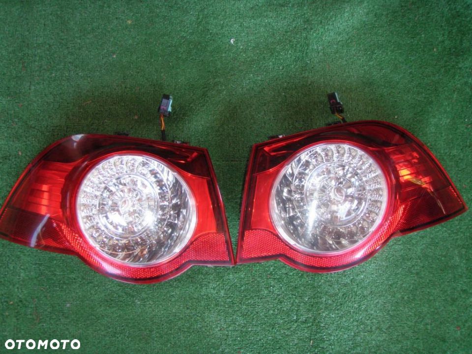 LAMPA TYŁ VW EOS 2010- 1Q0 ZEWNĘTRZNA ORYGINAŁ!