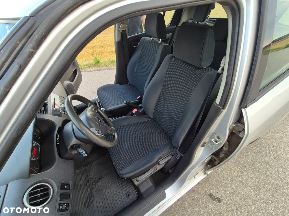 Suzuki Swift - 16