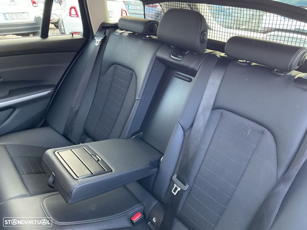 BMW 320 e Touring Line Sport Auto - 49