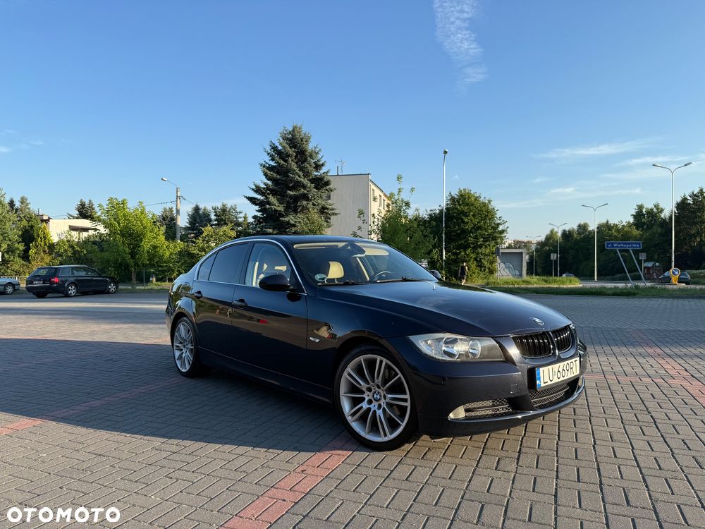 BMW Seria 3 325xi - 2