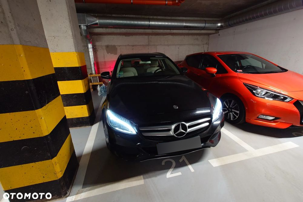 Mercedes-Benz Klasa C 200 4-Matic 9G-TRONIC - 5