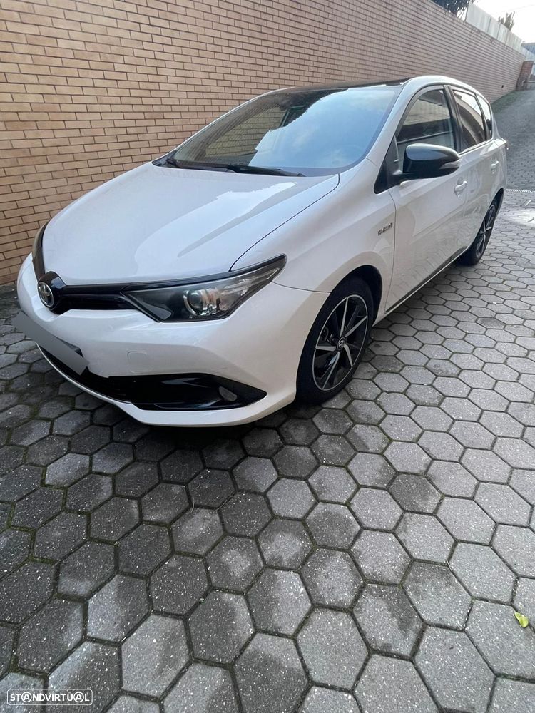 Toyota Auris 1.8 HSD Comfort +P.Techno+P.Sport - 10