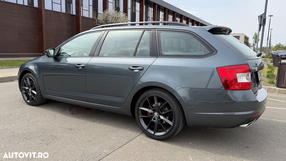 Skoda Octavia 2.0 TDI (Green tec) DSG RS - 33