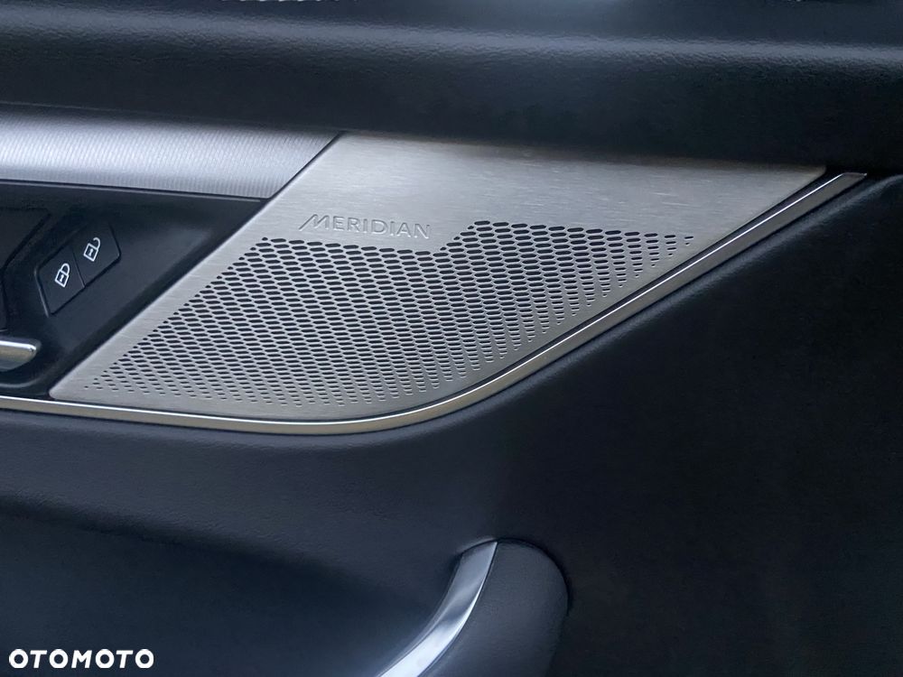 Jaguar F-Pace P250 AWD R-Dynamic Black - 19