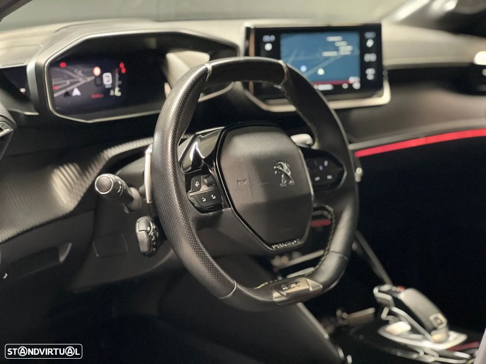 Peugeot 208 PureTech 130 EAT8 GT Pack - 10