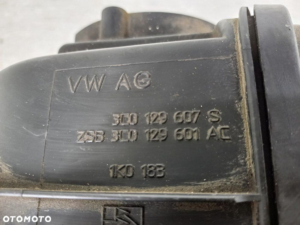 OBUDOWA FILTRA POWIETRZA SEAT LEON II 3C0129607S   3C0129601AC 2.0 FSI - 6
