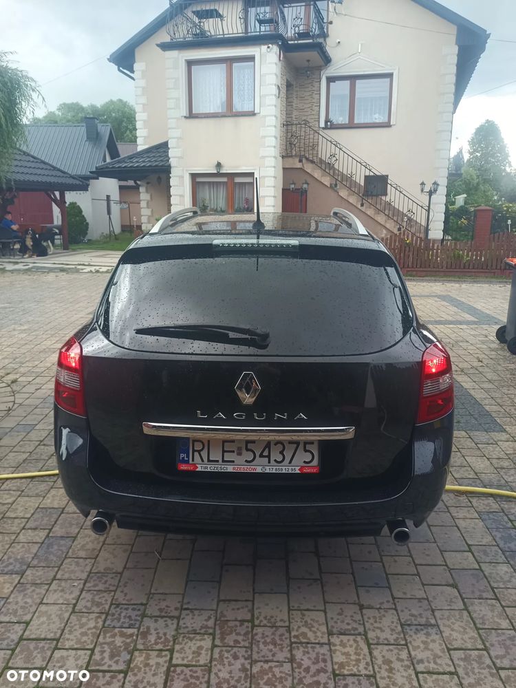 Renault Laguna 2.0 dCi Initiale - 8