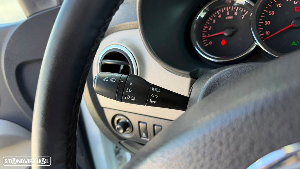 Dacia Lodgy 1.6 MPI Confort 7L Bi-Fuel - 25