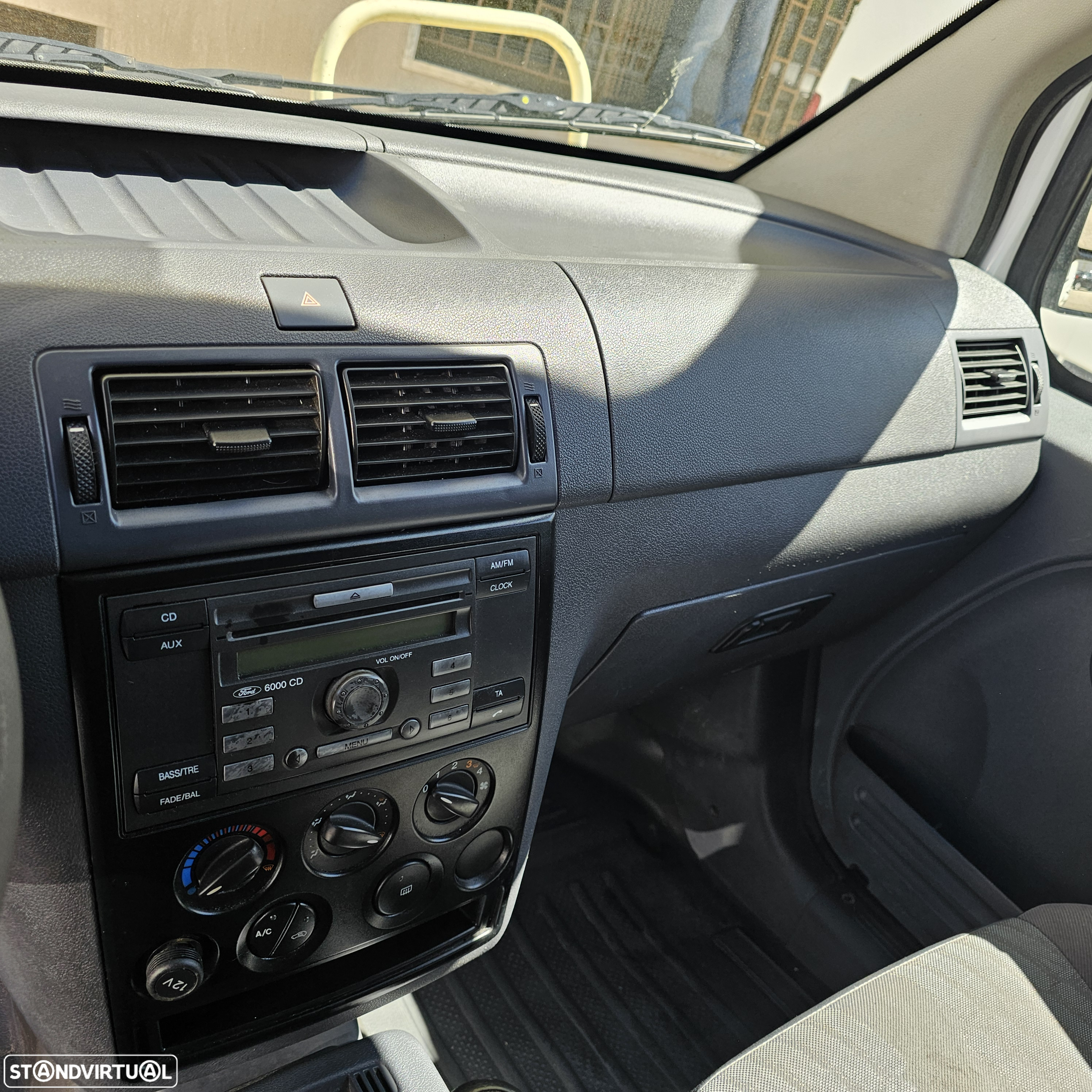 Ford connect tecto alto - 15