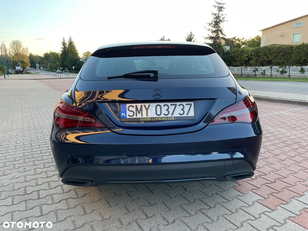 Mercedes-Benz CLA 180 - 4