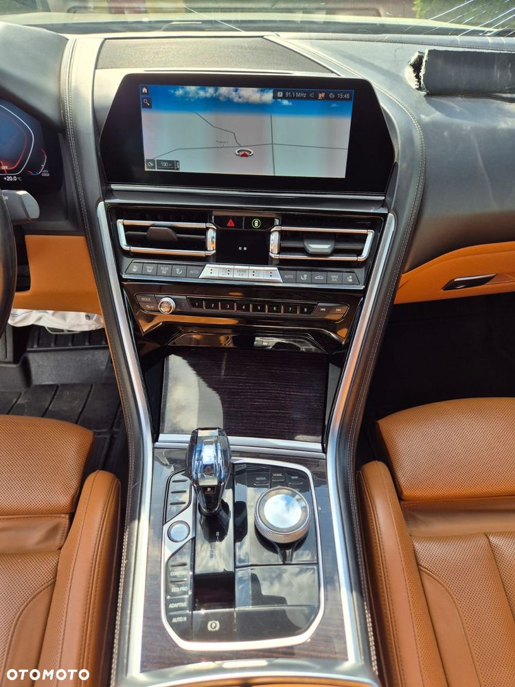 BMW Seria 8 - 23
