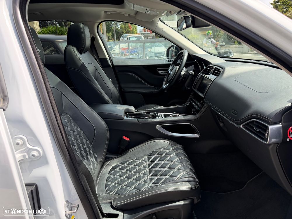 Jaguar F-Pace 20d Aut. R-Sport - 50