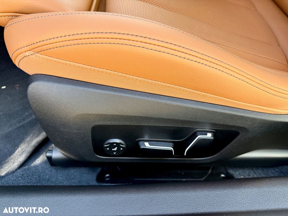 BMW M2 M240i xDrive AT - 28