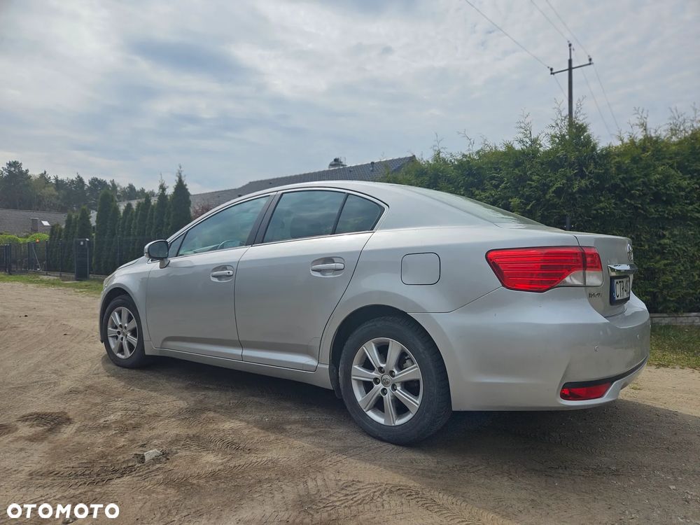 Toyota Avensis 2.0 D-4D Premium - 7