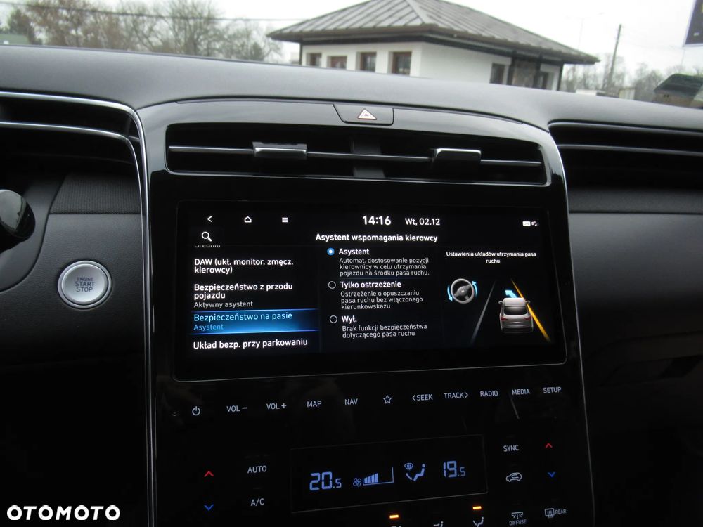 Hyundai Tucson 1.6 T-GDi HEV Executive 2WD - 24