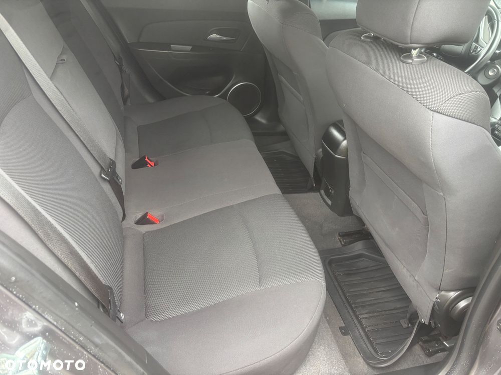 Chevrolet Cruze 1.6 LT - 22