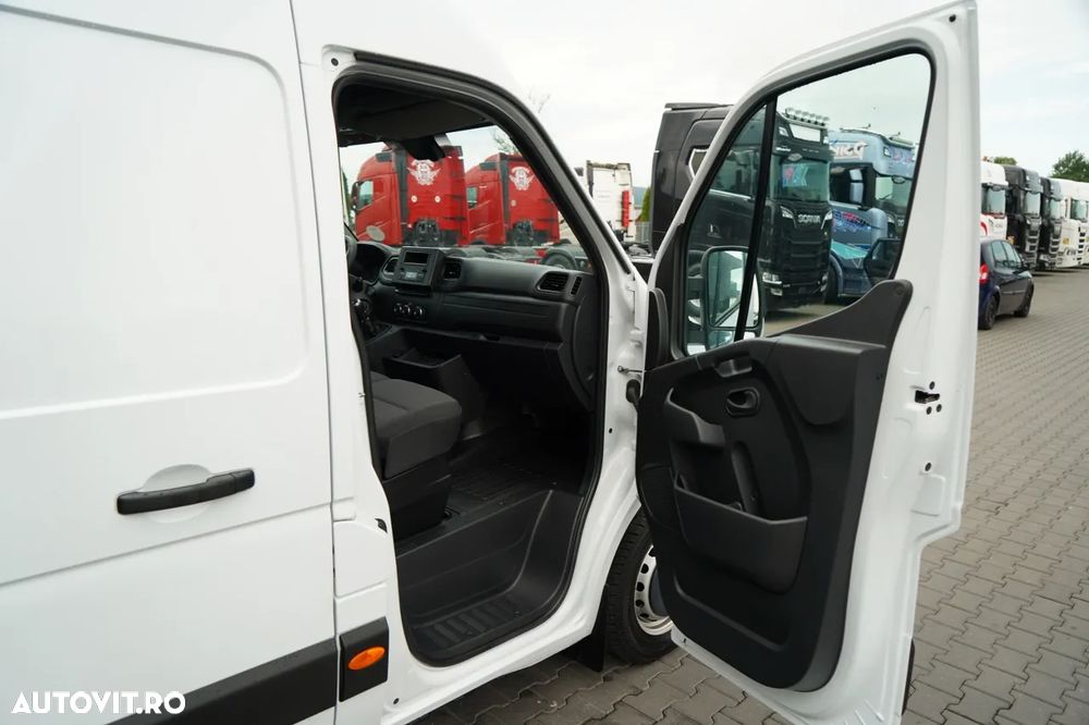 Renault MASTER / BLAZER / PANEL / 2023 - 35