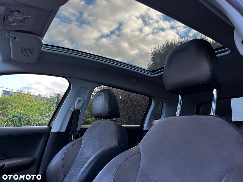 Peugeot 2008 ver-1-6-e--hdi-allure-s-s - 6