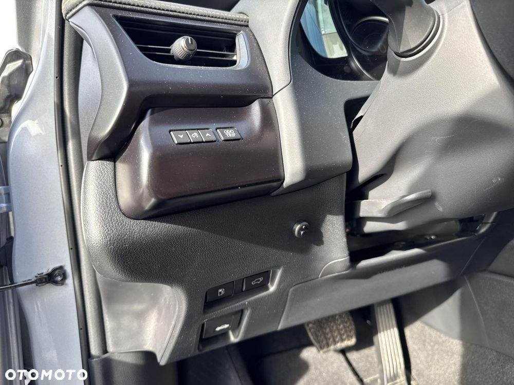 Lexus UX 250h GPF F Sport Design 2WD - 21