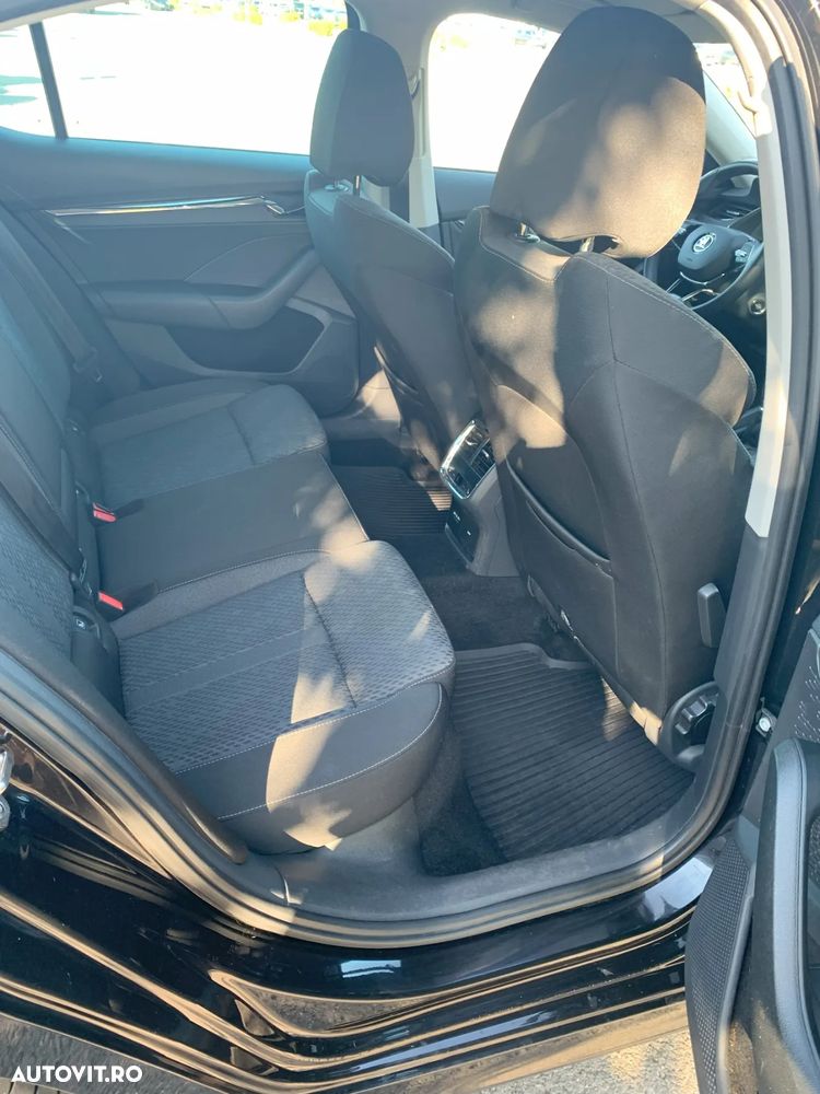 Skoda Octavia 2.0 TDI STYLE - 13