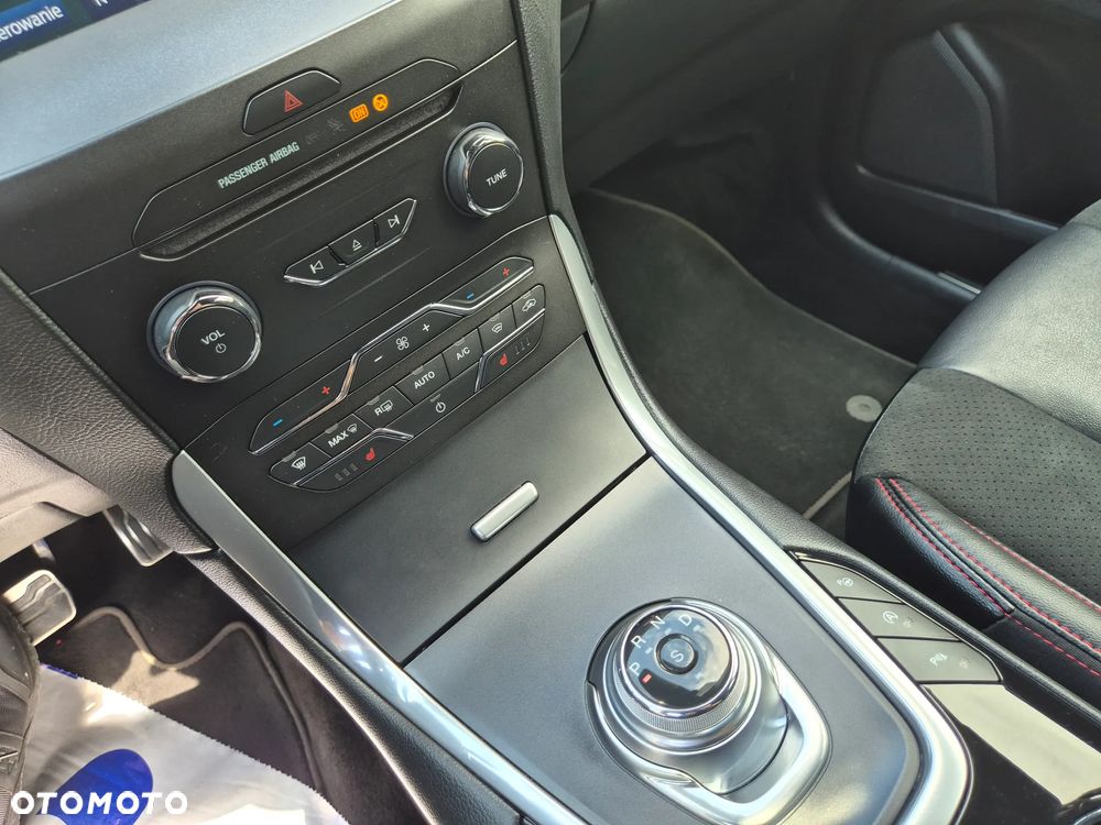 Ford S-Max 2.0 EcoBlue ST-Line - 38