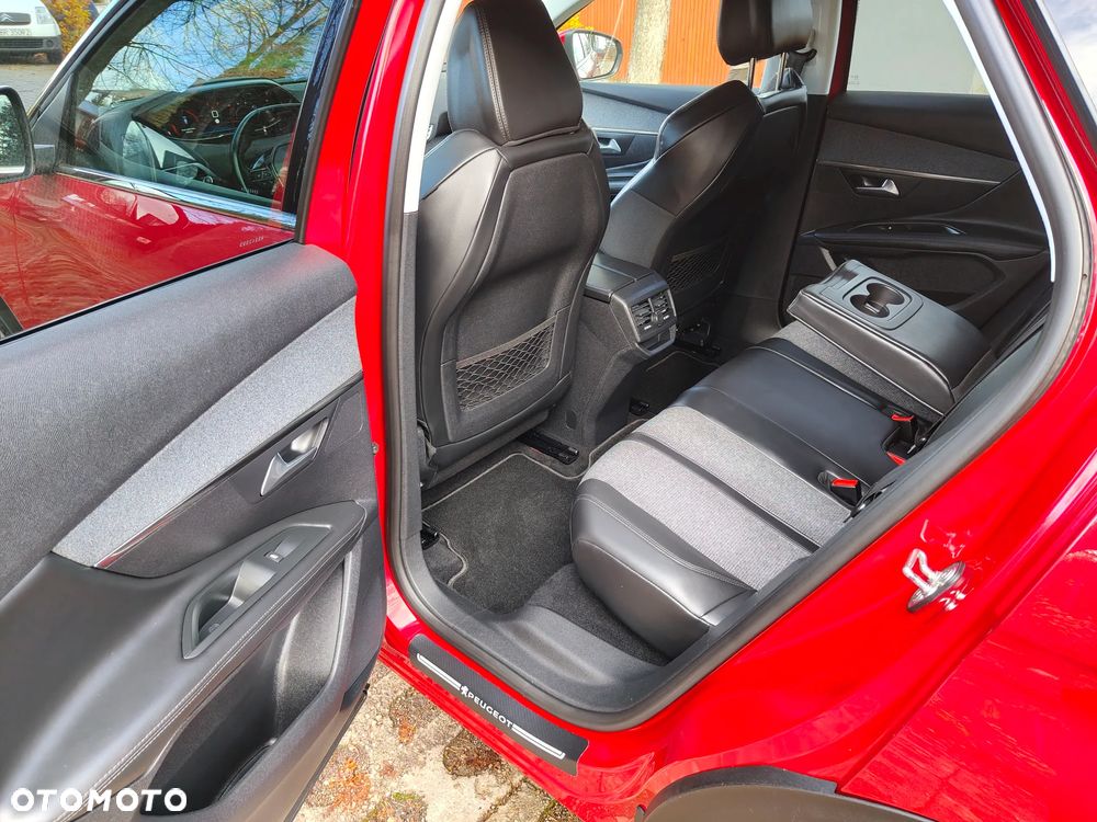 Peugeot 3008 1.6 BlueHDi Allure S&S EAT6 - 27