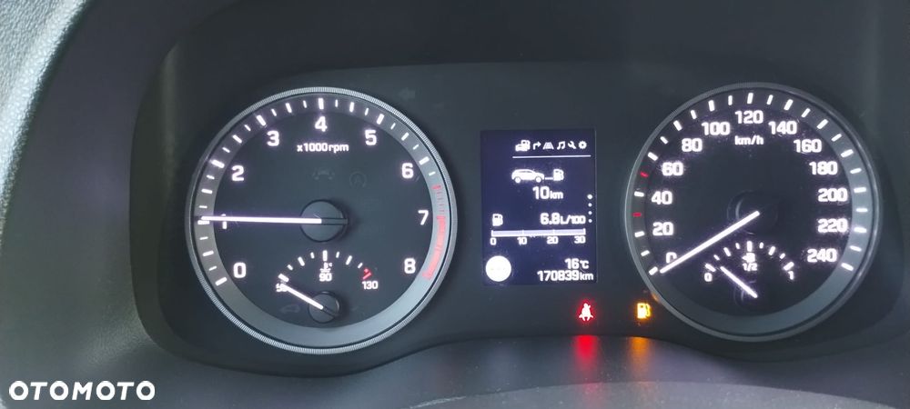 Hyundai Tucson 1.6 GDi 2WD Select - 10