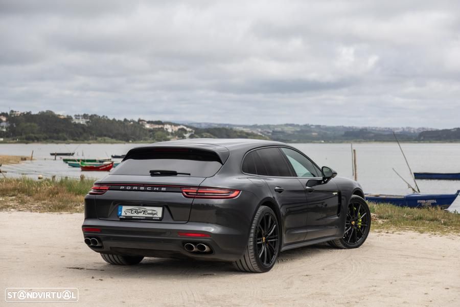 Porsche Panamera Sport Turismo 4 E-Hybrid - 8