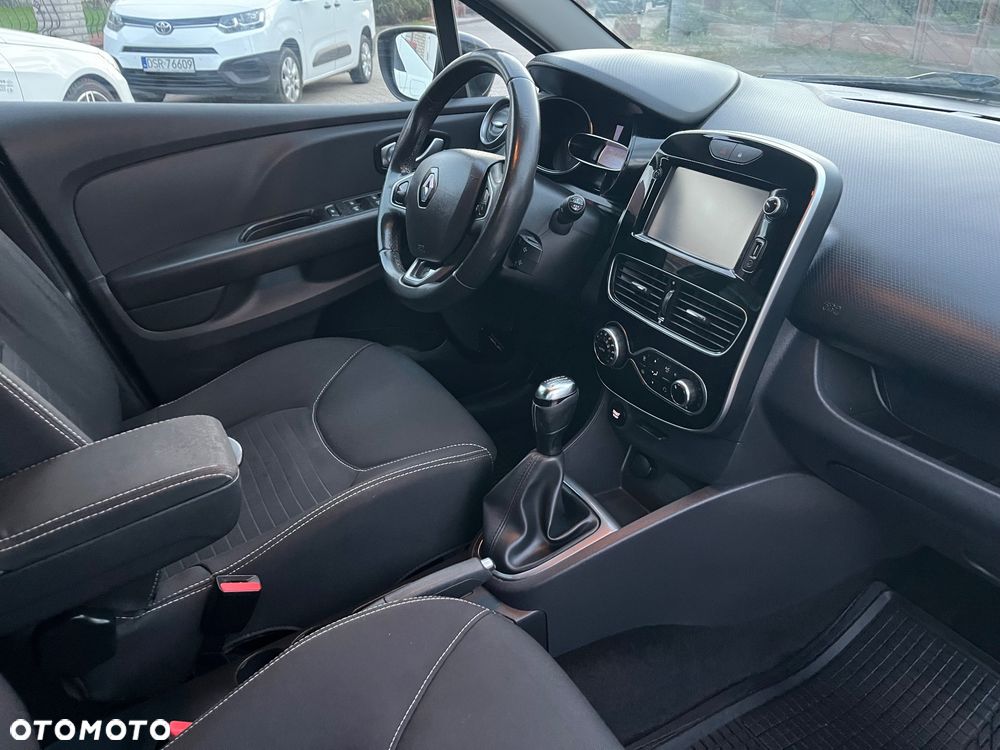 Renault Clio - 9