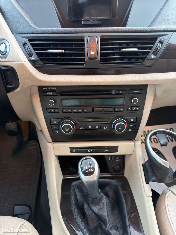 BMW X1 16 d sDrive - 28