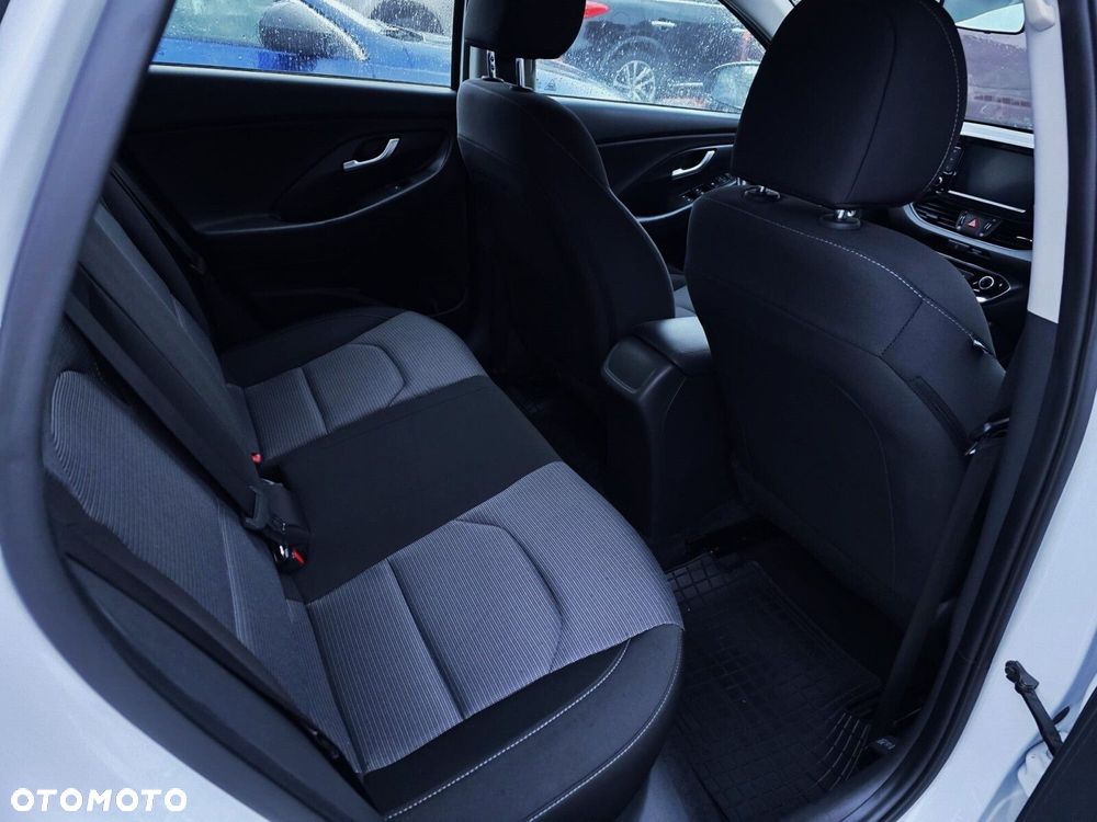 Hyundai i30 1.5 T-GDI 48V Smart - 15