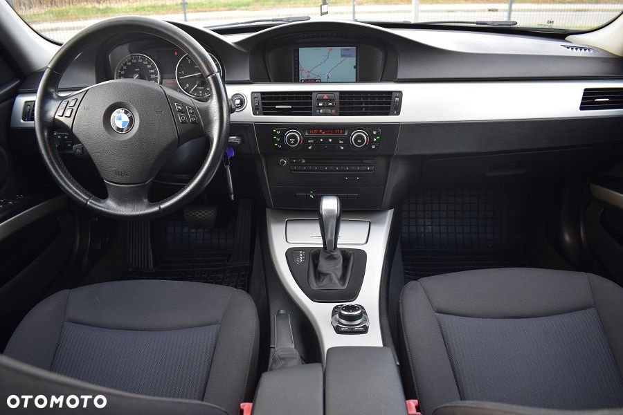 BMW Seria 3 318d DPF Edition Sport - 5