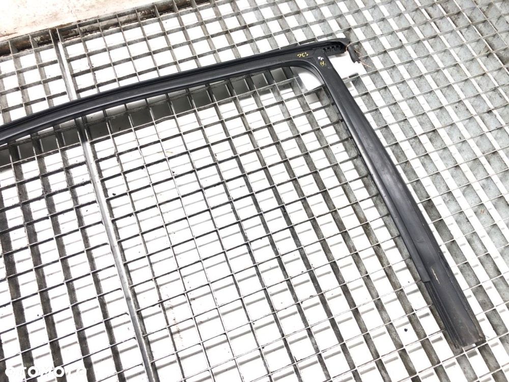 RAMKA USZCZELKA DRZWI TYŁ LEWA  VW PASSAT B8 (3G2, CB2) 2014 - 2022 1.4 TSI 110 kW [150 KM] benzyna - 5