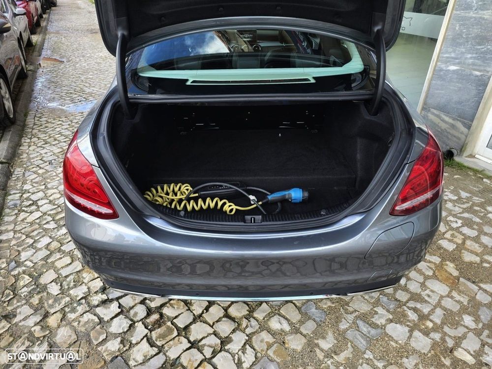 Mercedes-Benz C 350 e - 8