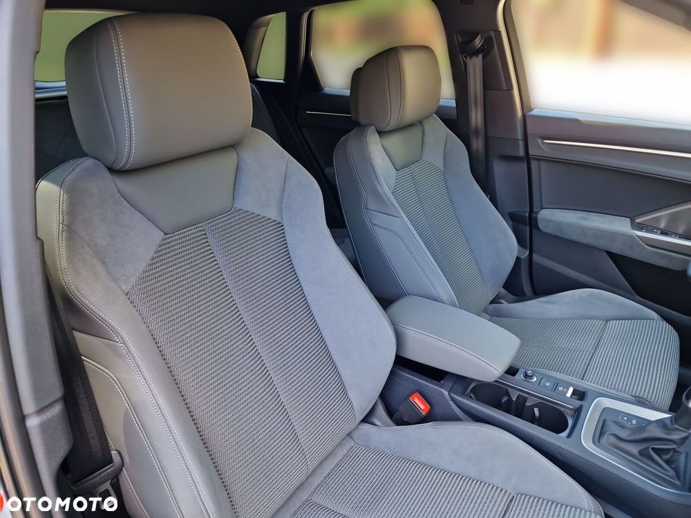 Audi Q3 35 TFSI mHEV S-Line S tronic - 24