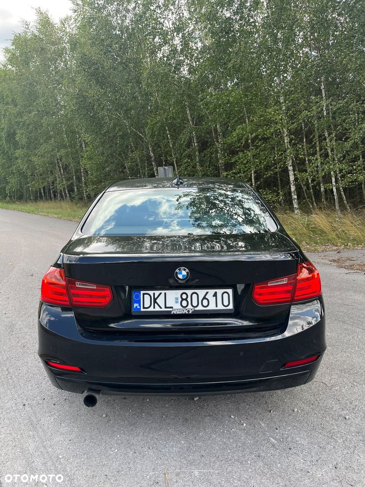 BMW Seria 3 316i - 8
