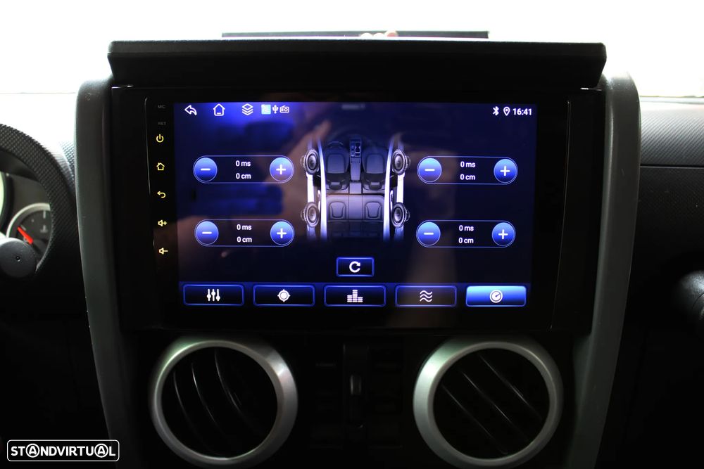 Jeep Wrangler 2.8 CRD ATX Sport - 41
