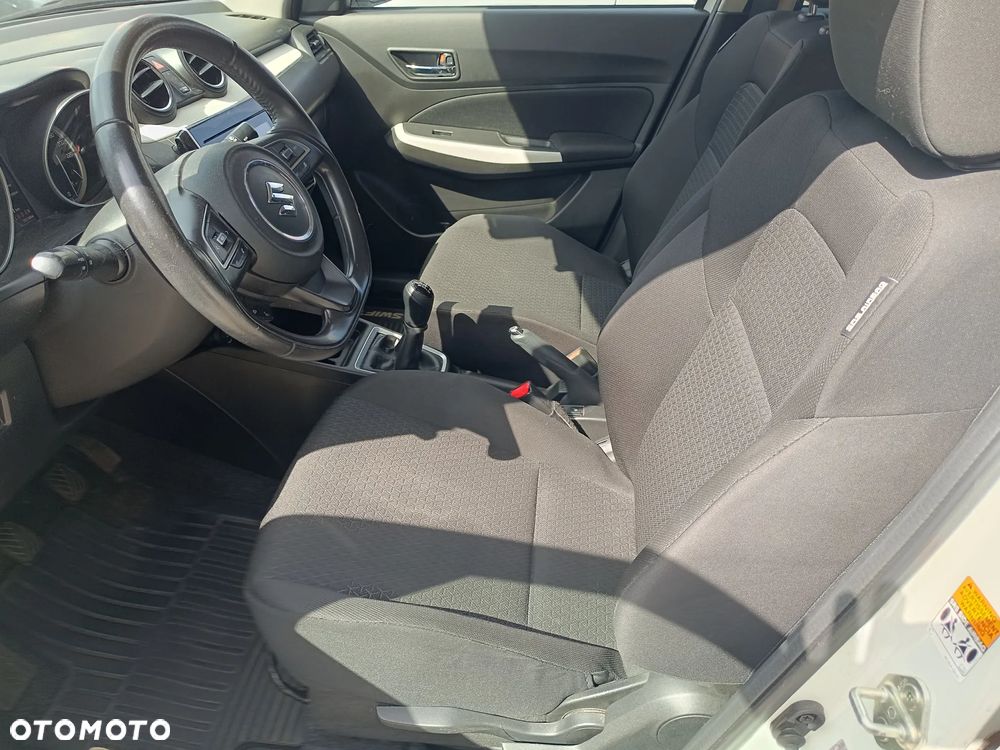 Suzuki Swift 1.2 Dualjet Hybrid Allgrip Comfort - 7